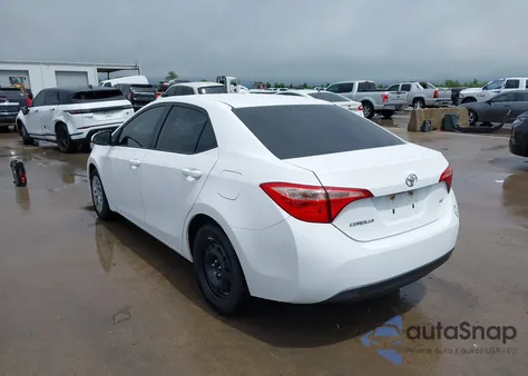 2017 Toyota Corolla Le z USA, uszkodzony, nr VIN 5YFBURHE2HP587255